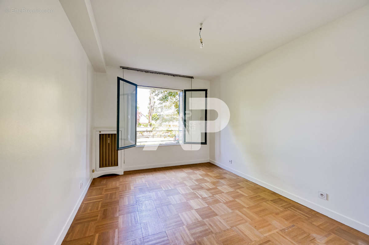 Appartement a vendre  - 4 pièce(s) - 99 m2 - Surfyn