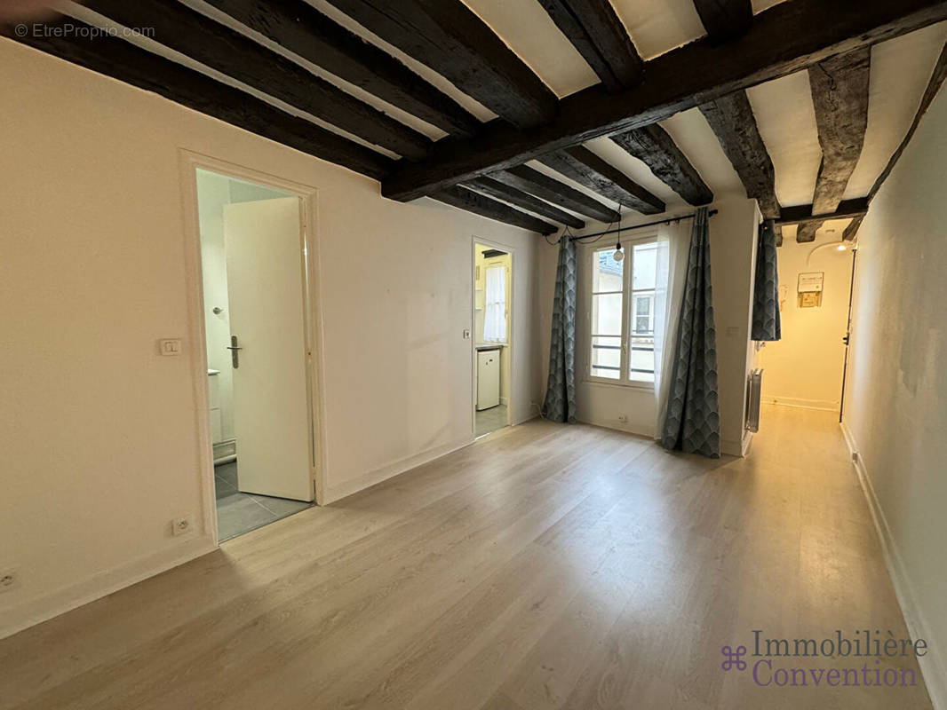 Appartement 1 pièce(s) 23 m²à vendre Paris-4e-arrondissement