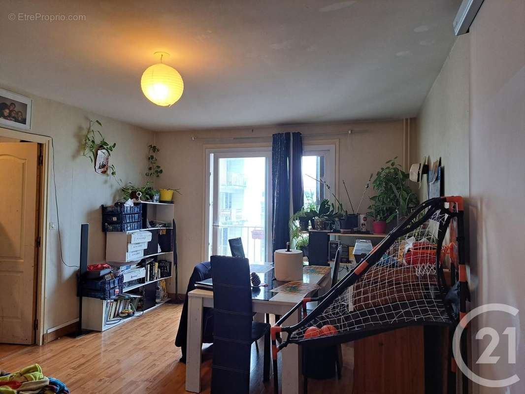 Appartement à MELUN