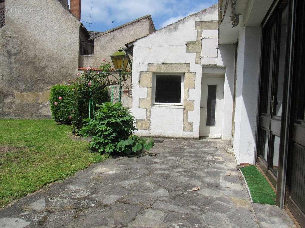 Maison à SAINT-POURCAIN-SUR-SIOULE