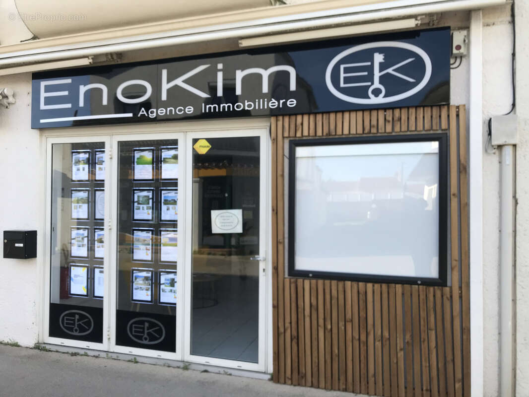 Terrain à JARD-SUR-MER