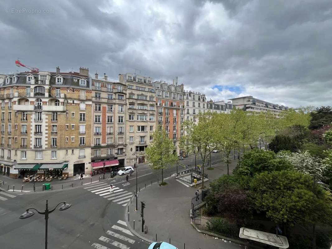 Appartement à PARIS-19E