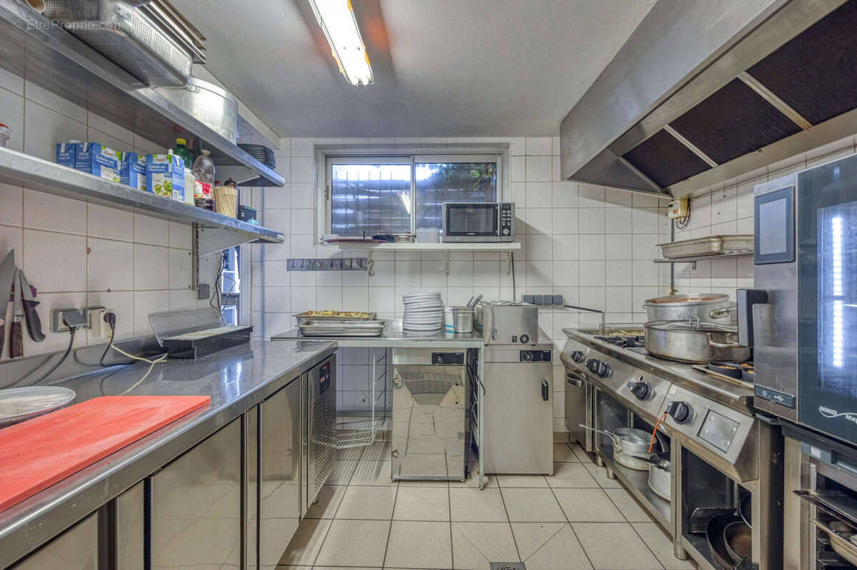 Commerce à SAINT-MARTIN-D&#039;HERES