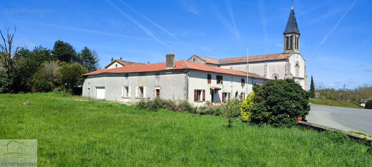 Maison à SAINT-MARTIN-DU-FOUILLOUX