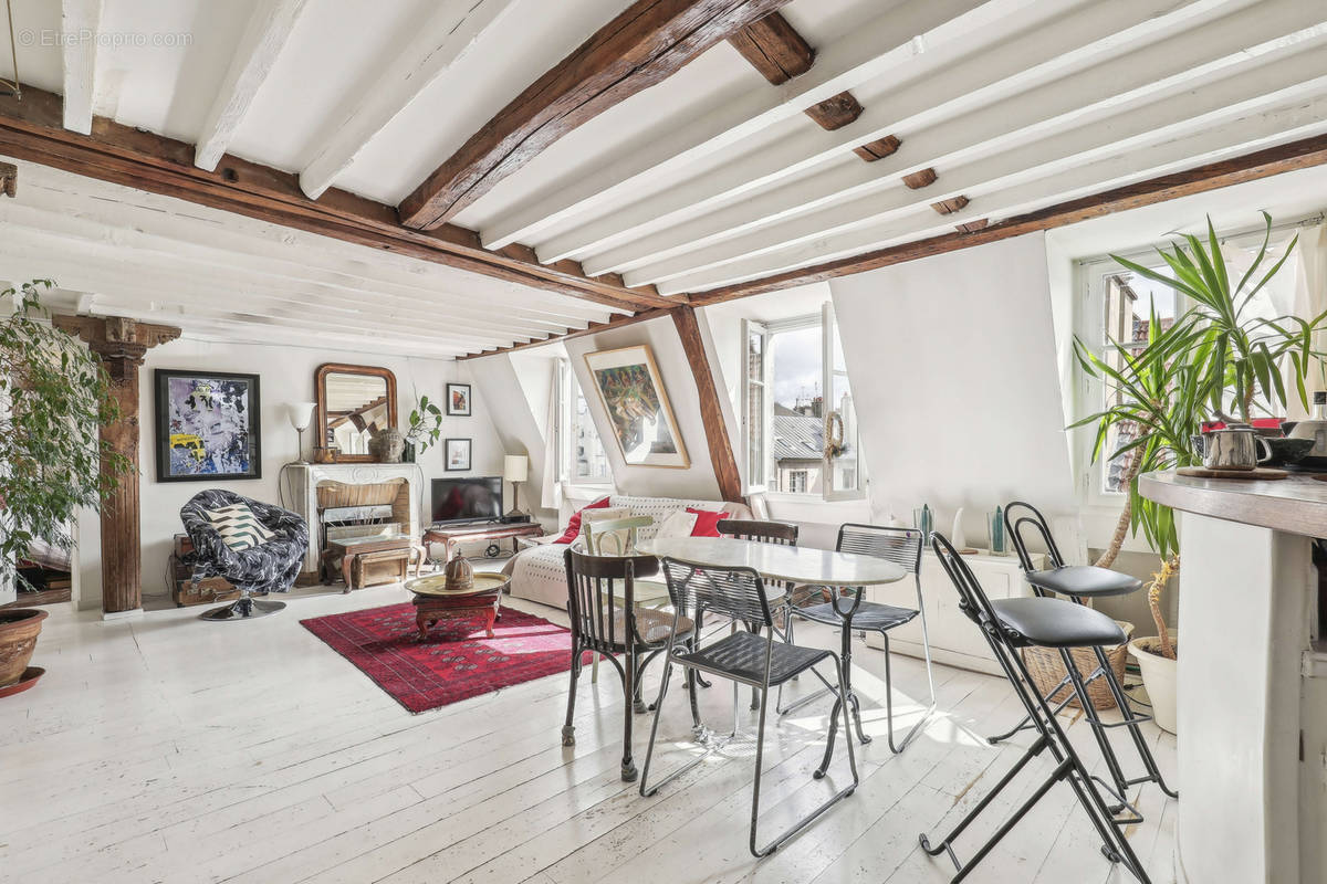 Appartement 4 pièce(s) 68 m²à vendre Paris-9e-arrondissement