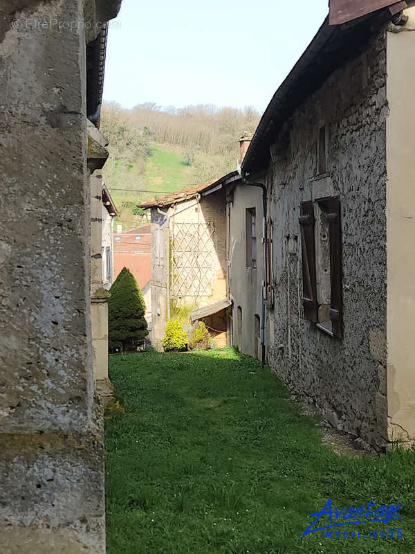 Maison à NAIVES-ROSIERES