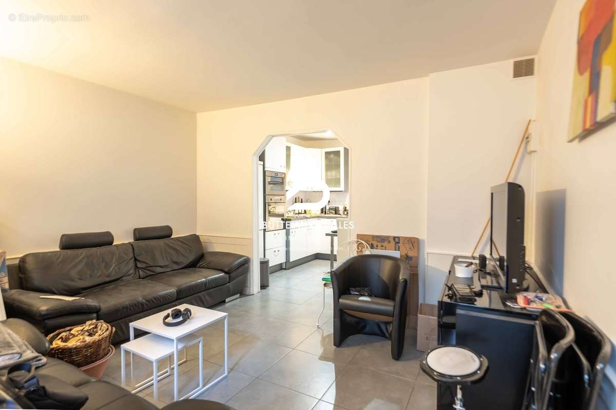 Appartement a louer paris-13e-arrondissement - 3 pièce(s) - 47 m2 - Surfyn