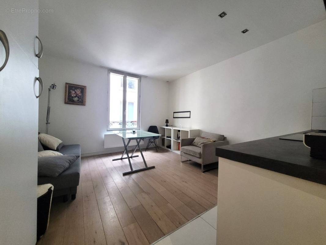 Appartement a louer paris-14e-arrondissement - 2 pièce(s) - 27 m2 - Surfyn