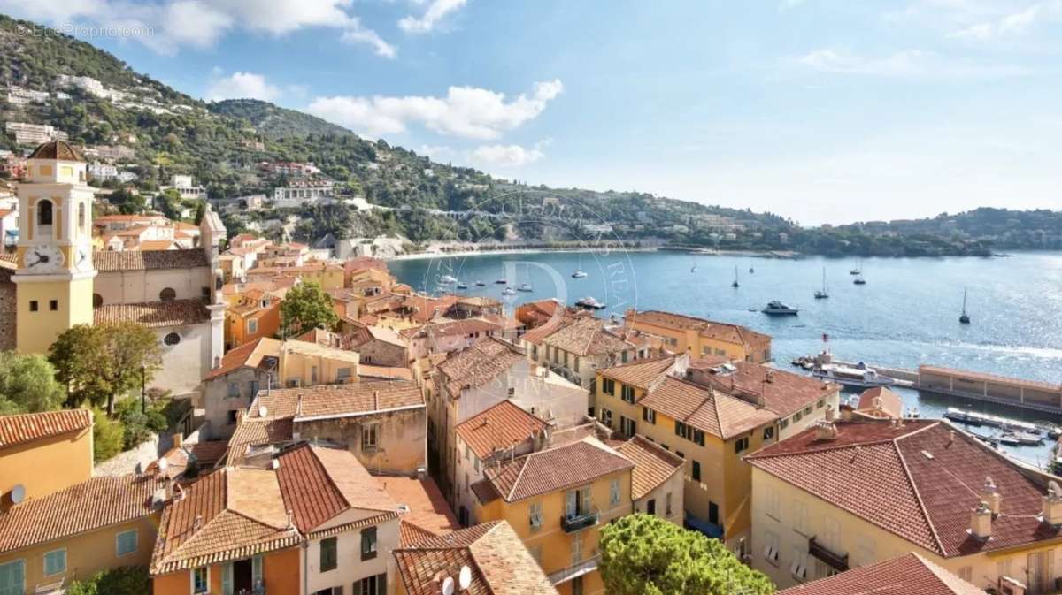 Appartement à VILLEFRANCHE-SUR-MER