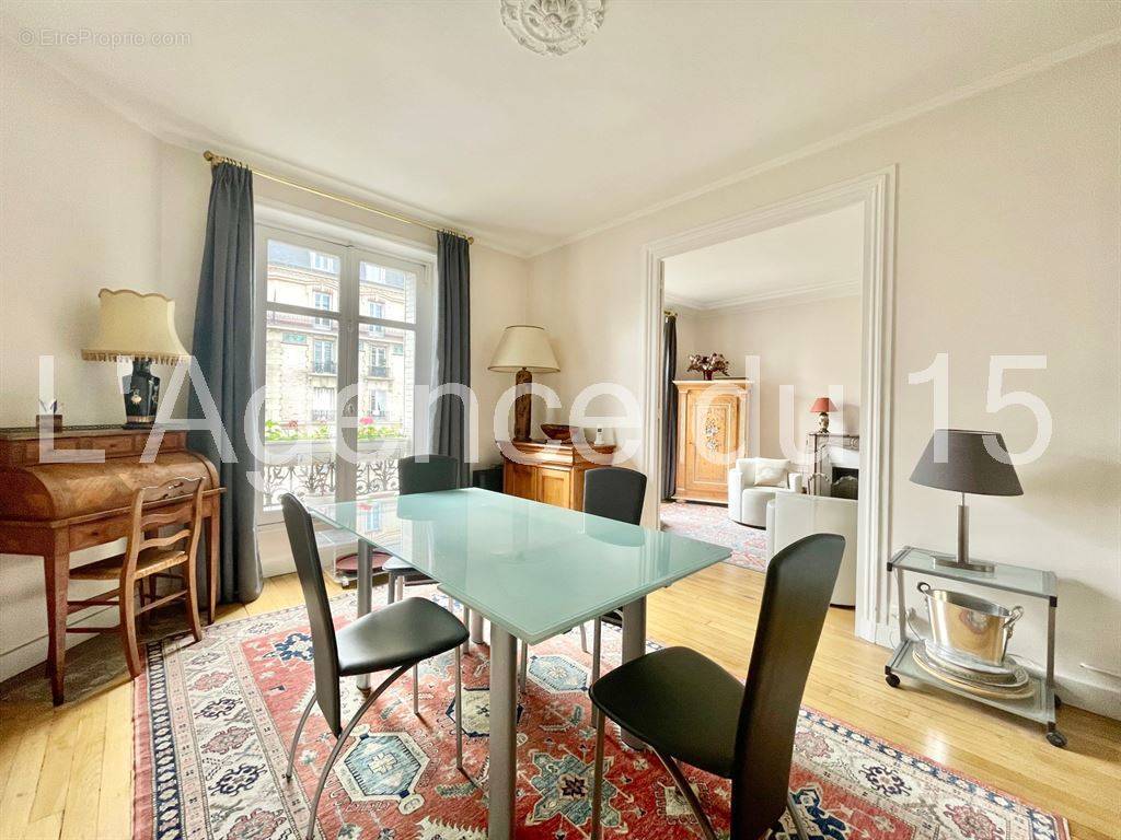 Appartement 3 pièce(s) 78 m²à vendre Paris-16e-arrondissement