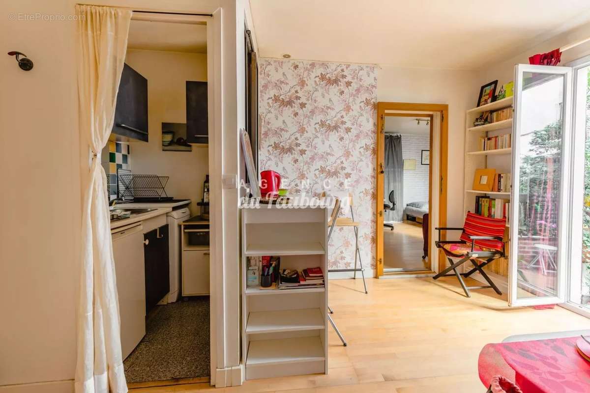 Appartement a louer paris-11e-arrondissement - 2 pièce(s) - 55 m2 - Surfyn