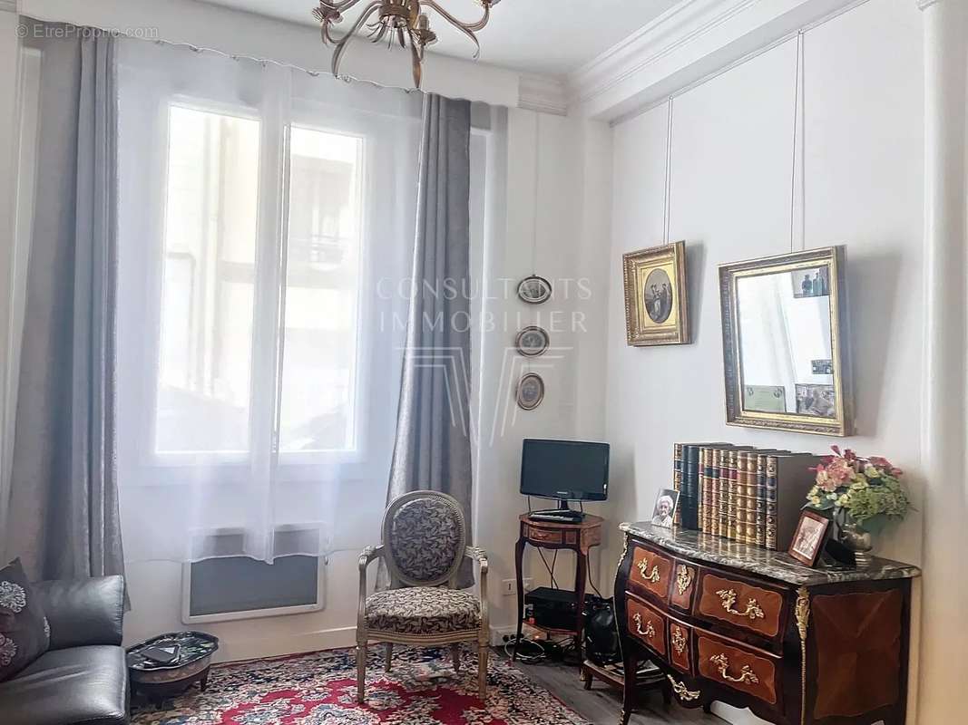 Appartement a louer paris-16e-arrondissement - 2 pièce(s) - 36 m2 - Surfyn