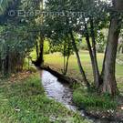 ...sur un agréable parc arboré avec ruisseau - Maison à CLONAS-SUR-VAREZE