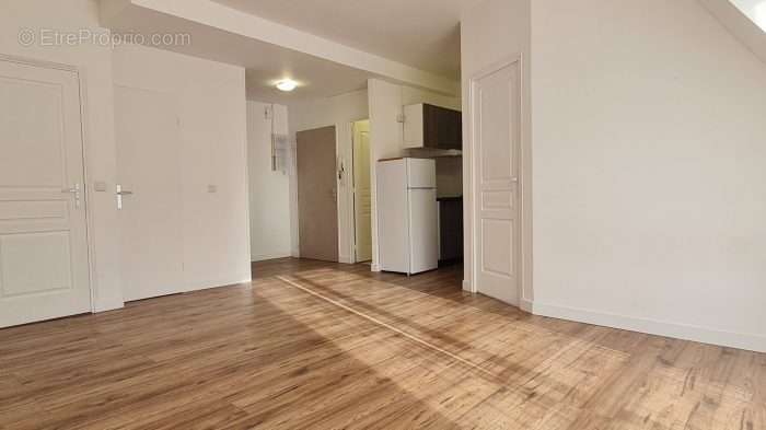 Appartement a louer gonesse - 2 pièce(s) - 39 m2 - Surfyn