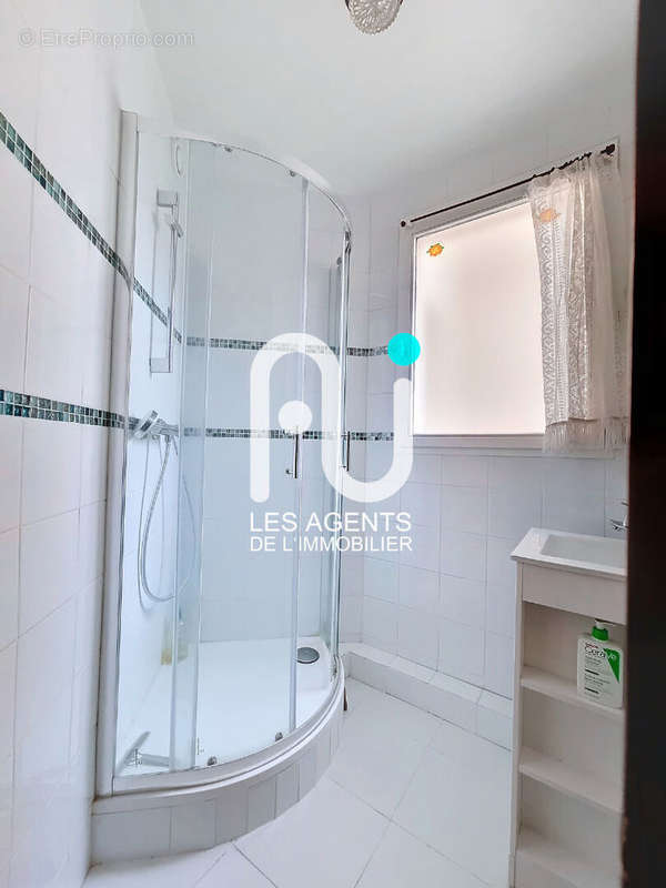 Appartement a louer asnieres-sur-seine - 5 pièce(s) - 108 m2 - Surfyn