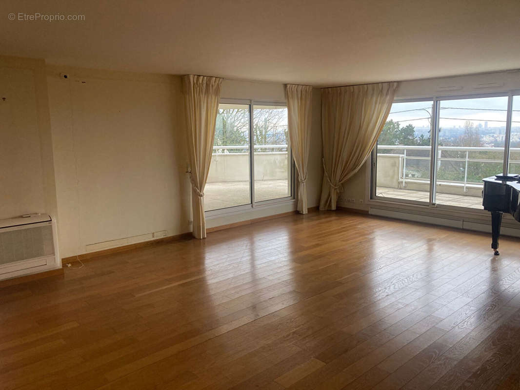Appartement a vendre  - 6 pièce(s) - 120 m2 - Surfyn
