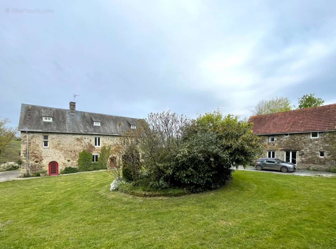 Maison à COUTANCES