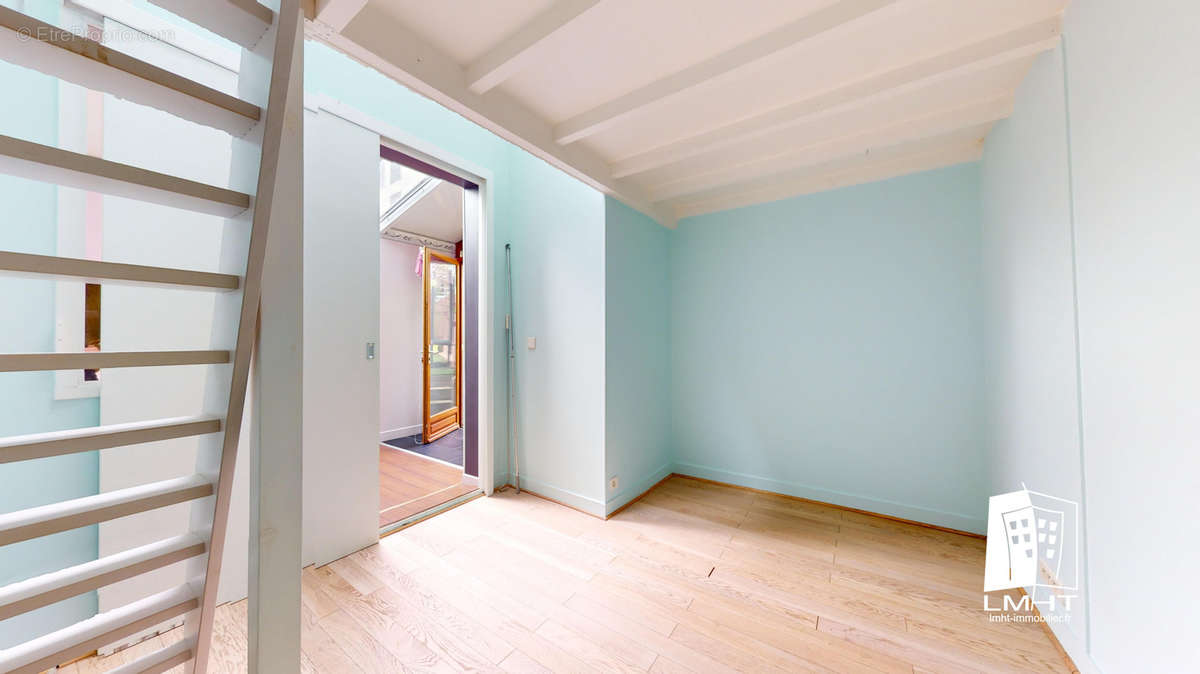 Appartement a vendre  - 5 pièce(s) - 147 m2 - Surfyn