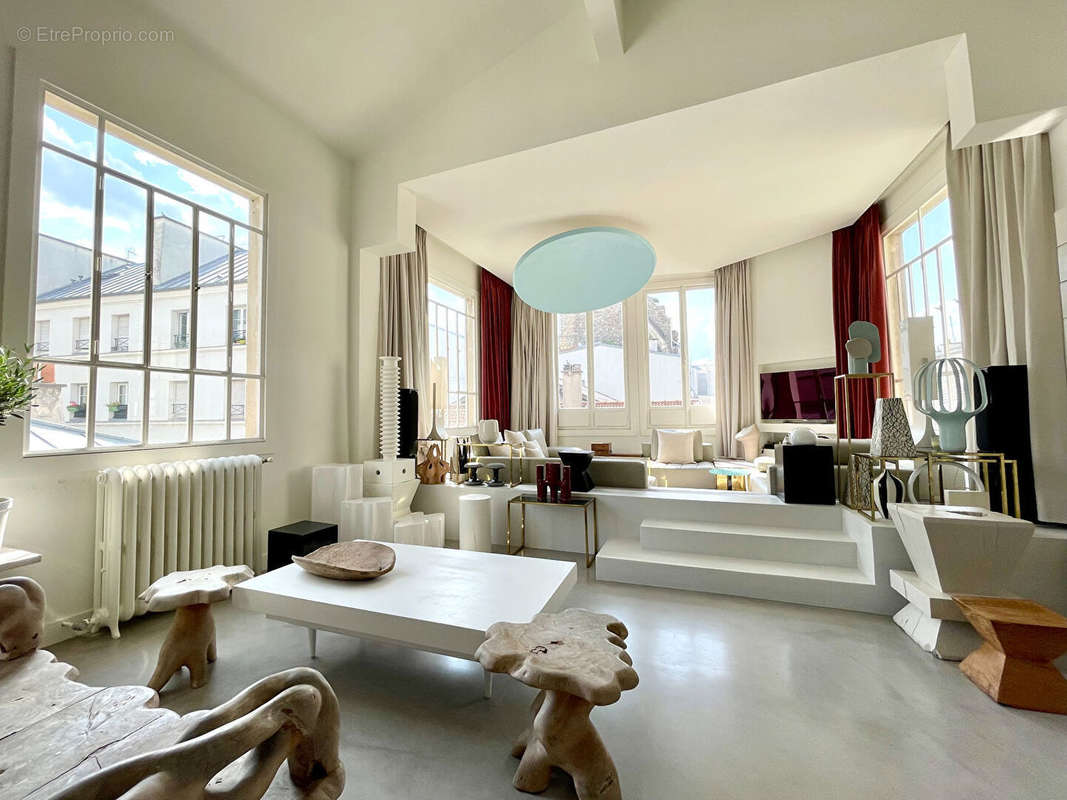 Appartement a louer paris-10e-arrondissement - 4 pièce(s) - 160 m2 - Surfyn