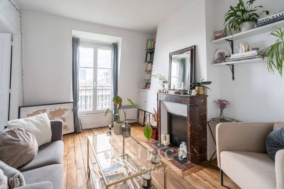 Appartement 2 pièce(s) 34 m²à vendre Paris-4e-arrondissement