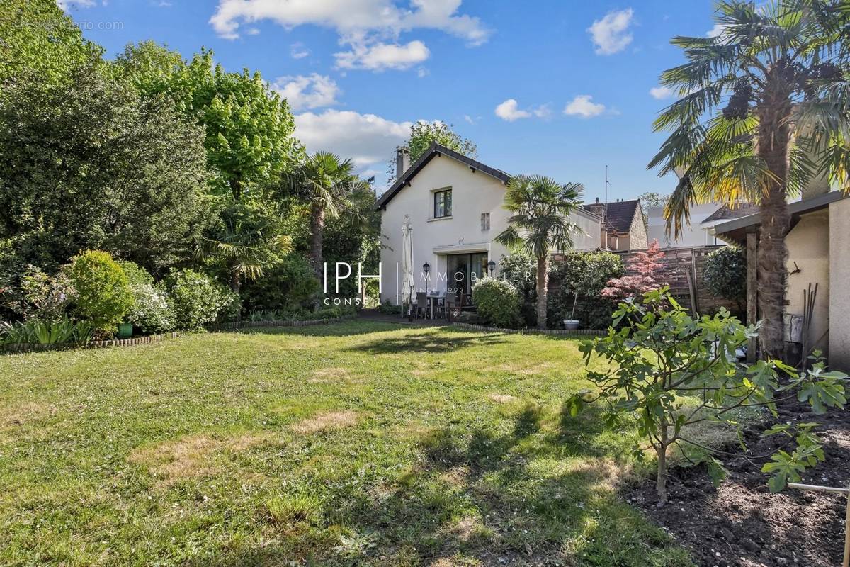 Maison à CROISSY-SUR-SEINE