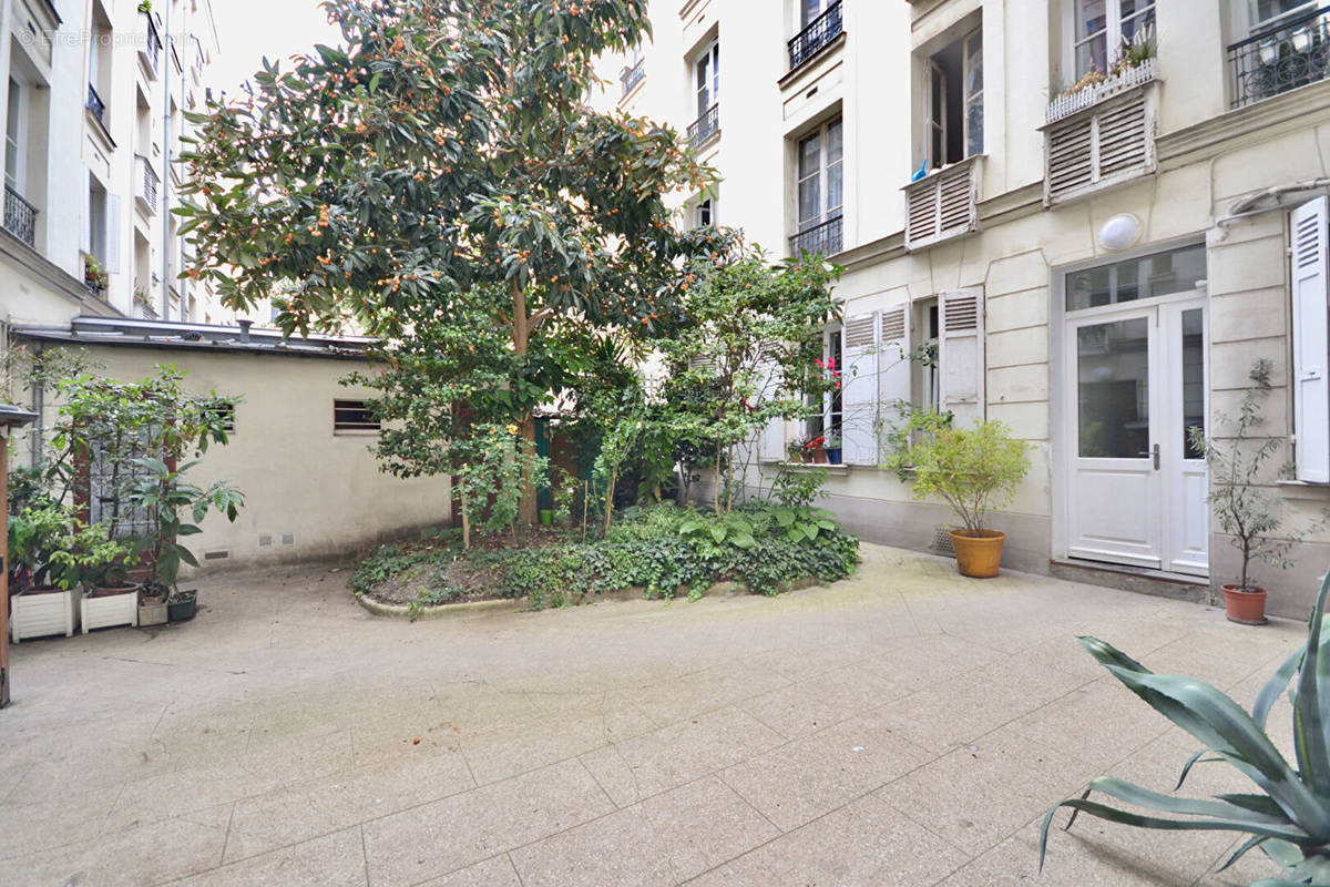 Appartement a louer paris-17e-arrondissement - 3 pièce(s) - 82 m2 - Surfyn