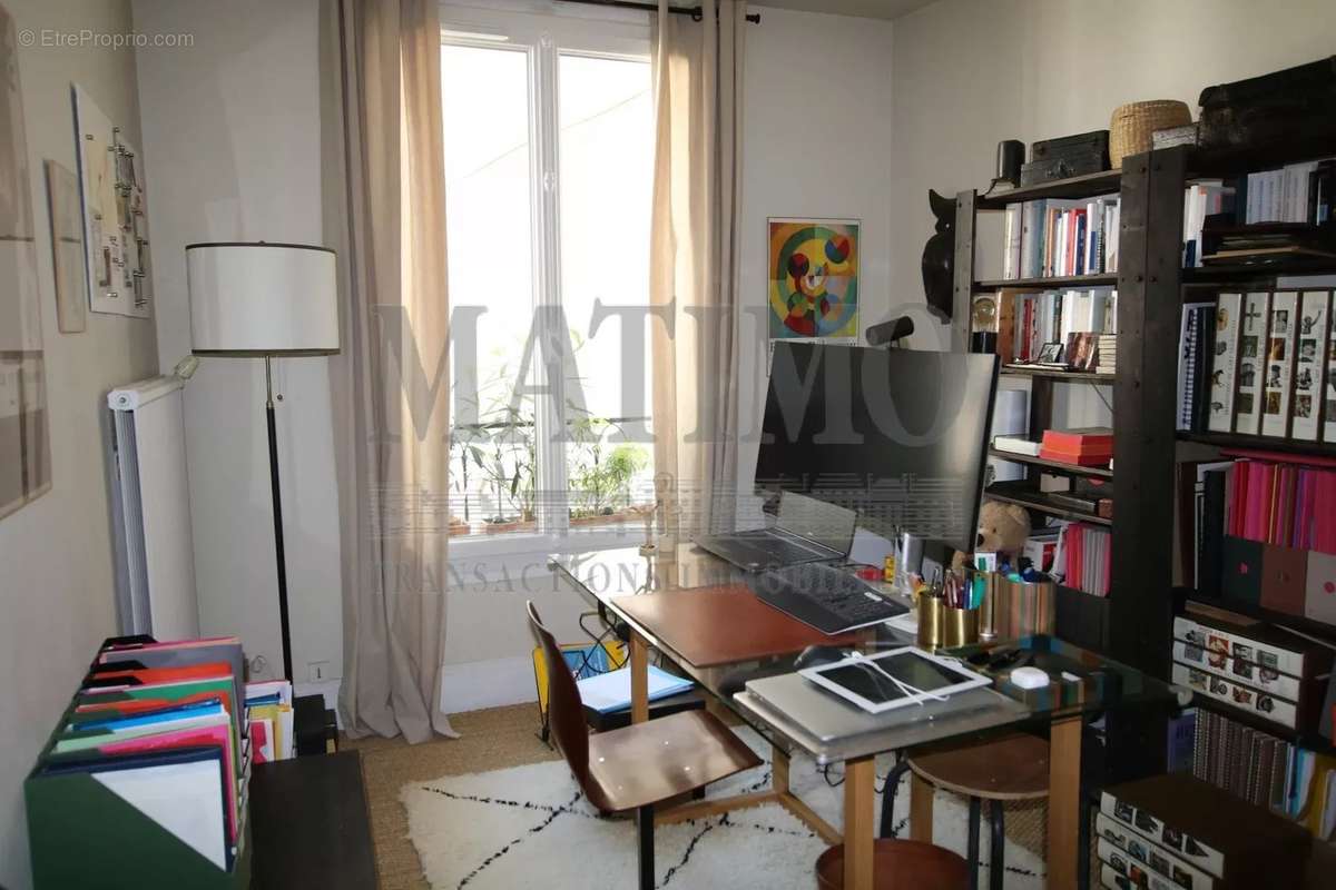 Appartement à PARIS-4E