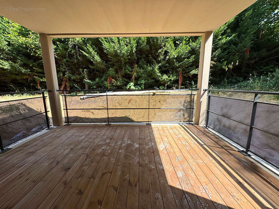 Appartement à POMPERTUZAT