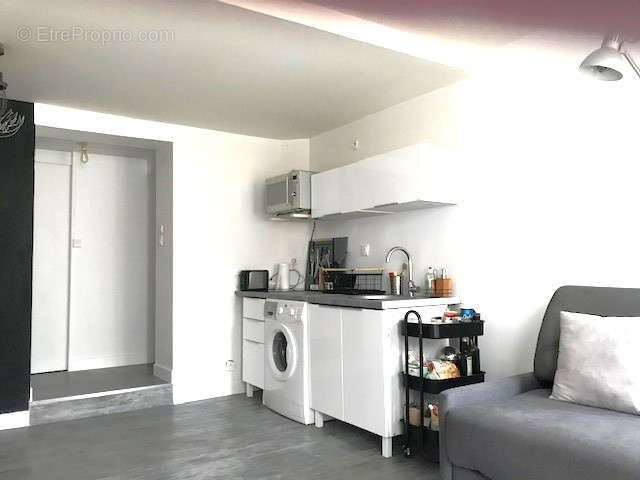 Appartement a vendre  - 1 pièce(s) - 21.08 m2 - Surfyn