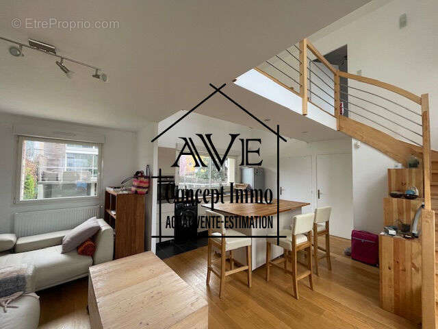 Maison a vendre  - 3 pièce(s) - 105 m2 - Surfyn