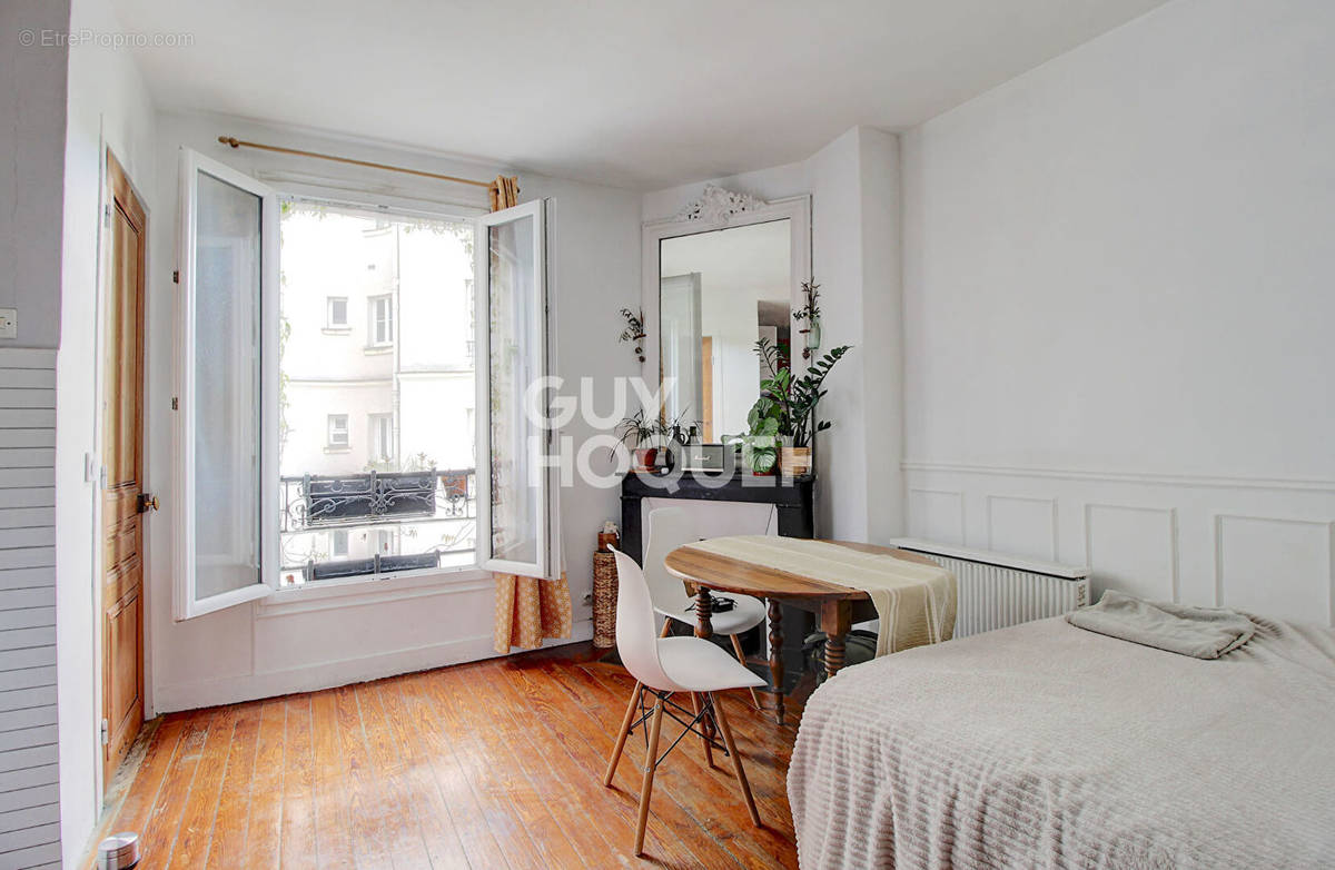 Appartement 1 pièce(s) 23 m²à vendre Paris-20e-arrondissement