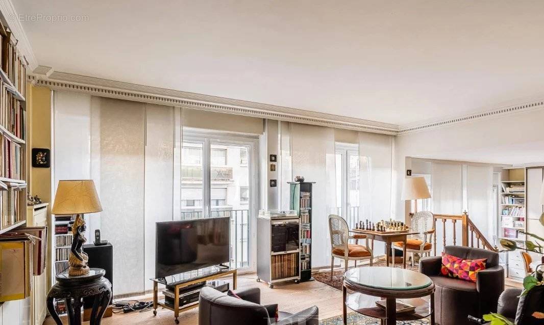 Appartement 4 pièce(s) 97 m²à vendre Neuilly-sur-seine
