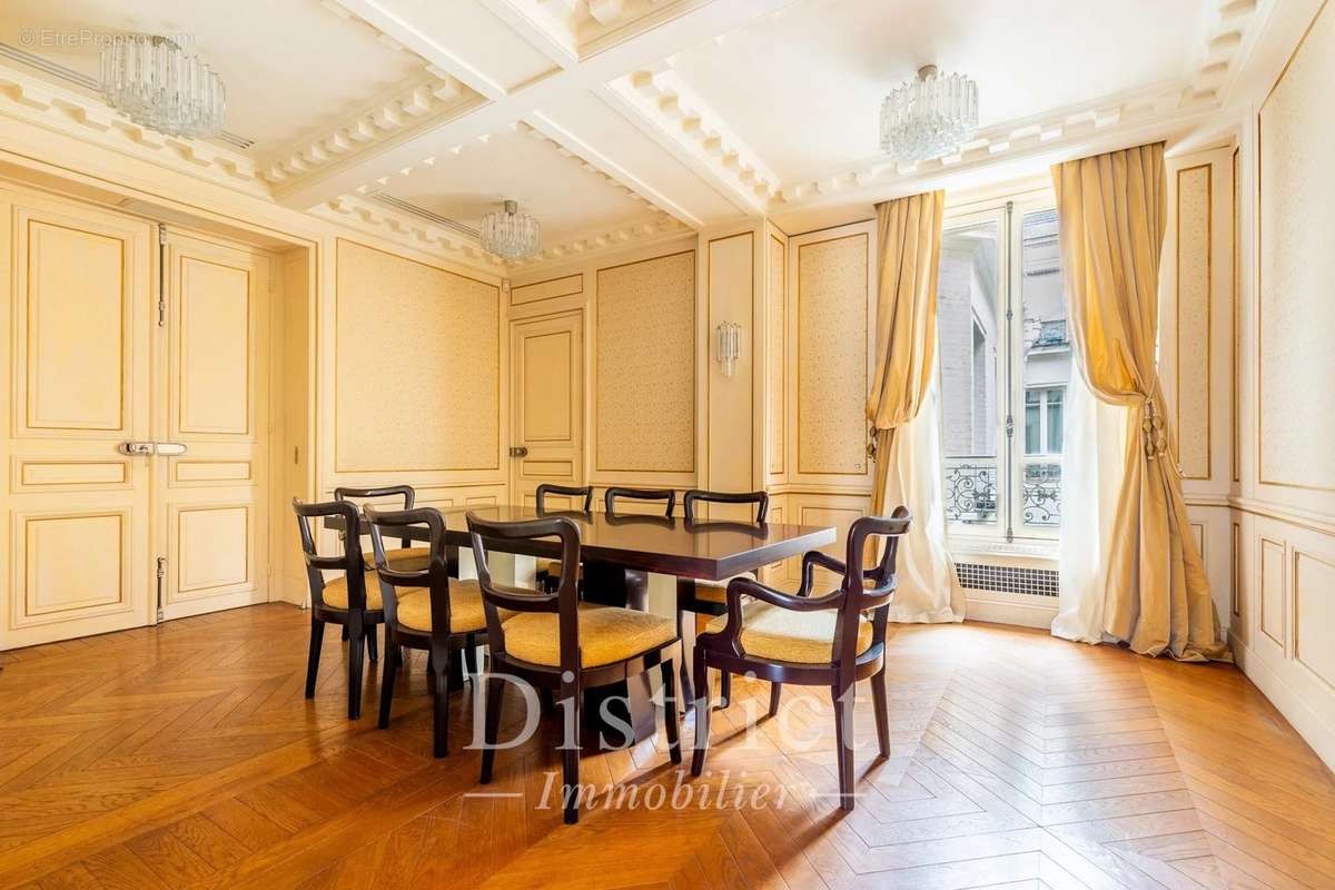 Appartement a louer paris-8e-arrondissement - 5 pièce(s) - 126 m2 - Surfyn