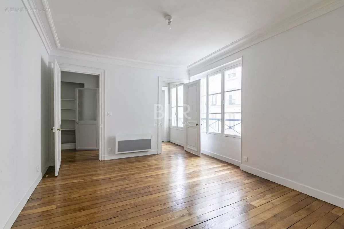 Appartement a louer paris-3e-arrondissement - 3 pièce(s) - 106 m2 - Surfyn