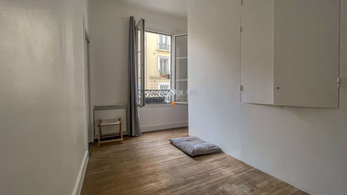 Appartement a louer paris-18e-arrondissement - 4 pièce(s) - 63 m2 - Surfyn