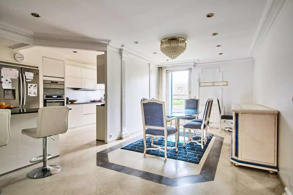 Appartement a vendre  - 5 pièce(s) - 146 m2 - Surfyn