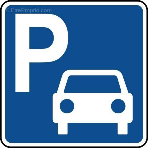 Parking à HELLEMMES-LILLE