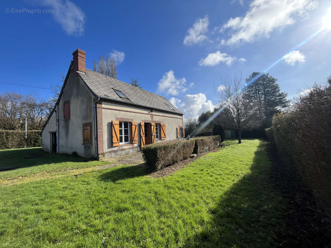 Maison à MOULINS-LA-MARCHE