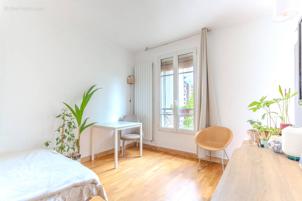 Appartement 2 pièce(s) 34 m²à vendre Paris-15e-arrondissement