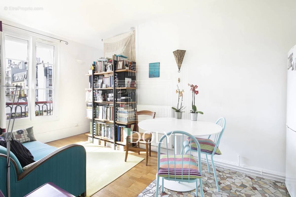 Appartement 2 pièce(s) 34 m²à vendre Paris-11e-arrondissement