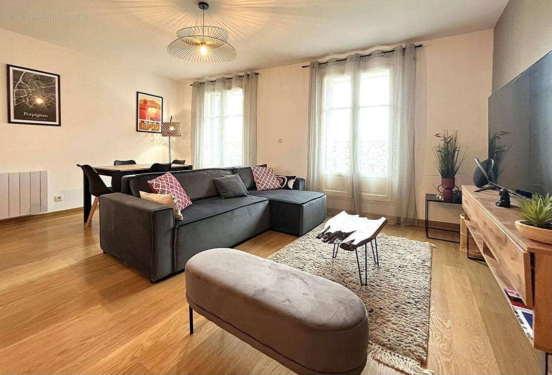 Appartement 2 pièce(s) 54 m²à vendre Nanterre