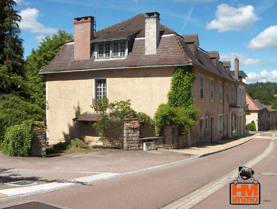 Maison à CHATEAUNEUF-LA-FORET