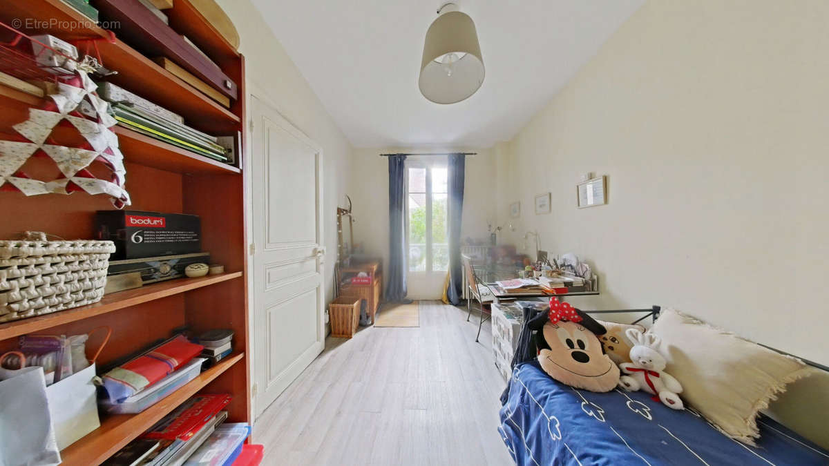 Maison a louer bois-colombes - 7 pièce(s) - 112 m2 - Surfyn