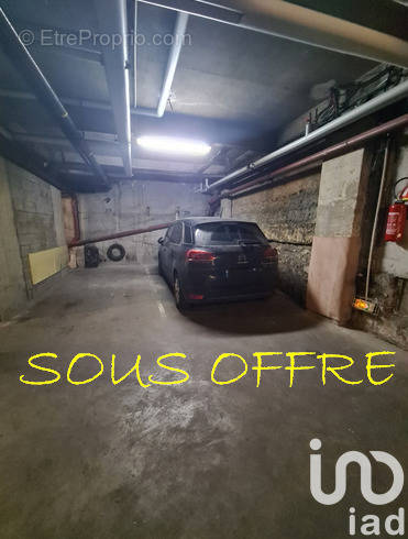 Photo 1 - Parking à PARIS-17E