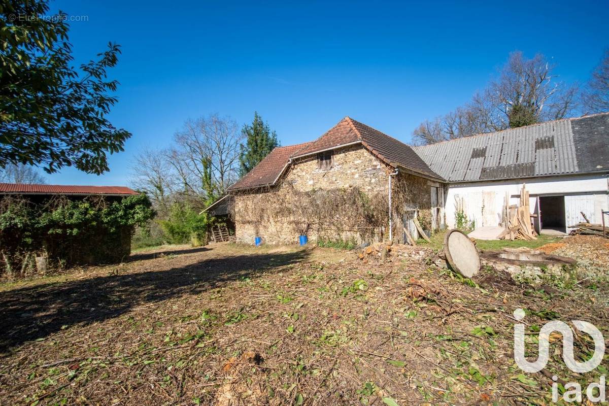 Photo 1 - Maison à SAINT-CYR-LES-CHAMPAGNES