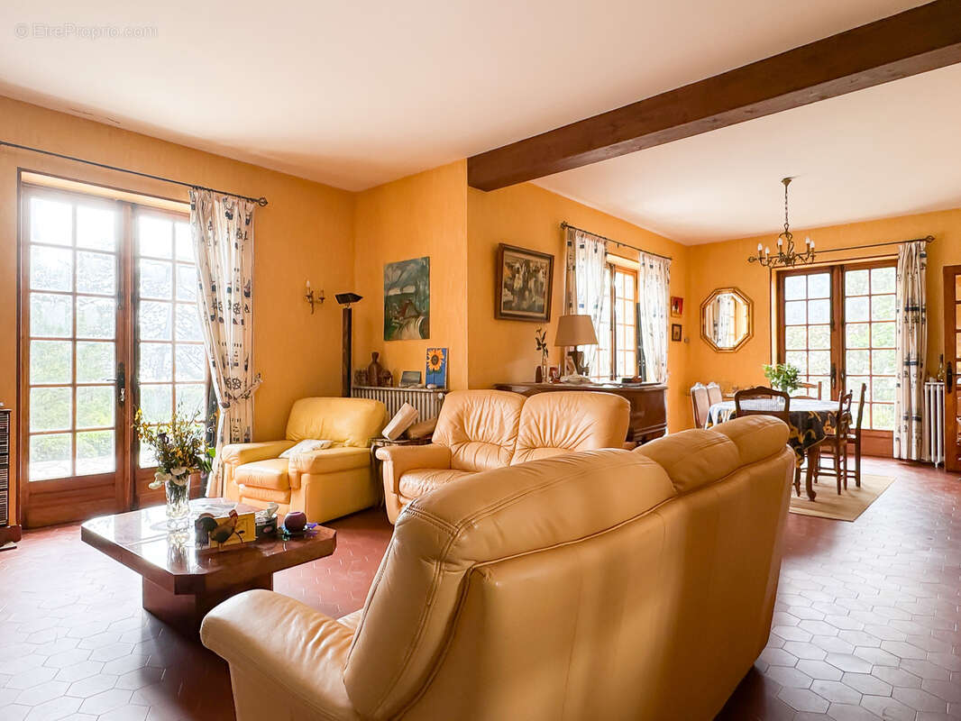 Maison à VAUX-SUR-MER