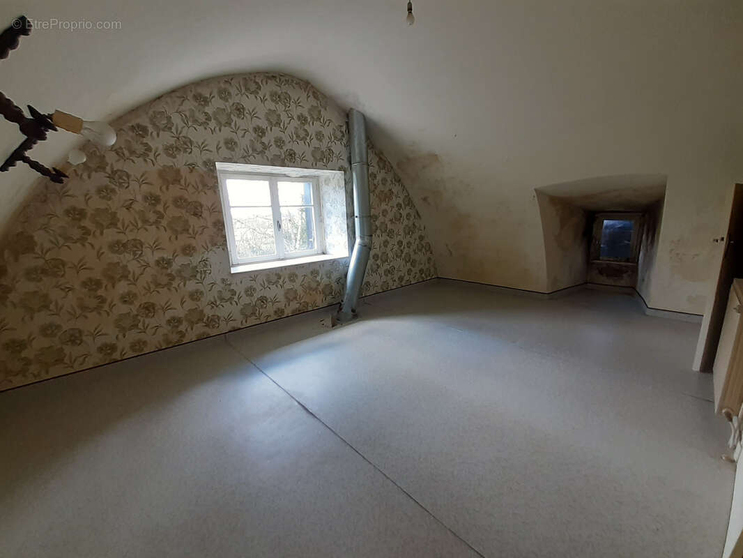 Maison à SEVERAC-LE-CHATEAU