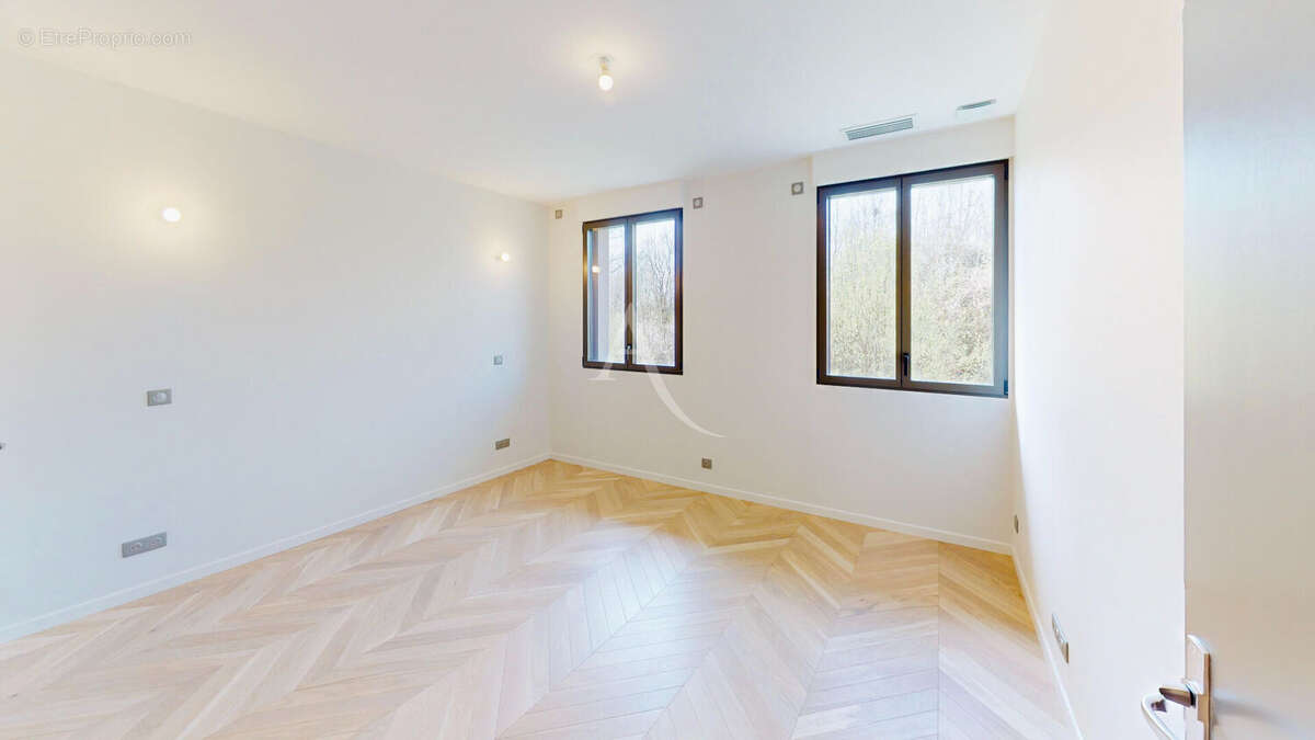 Maison à MAGNY-LE-HONGRE