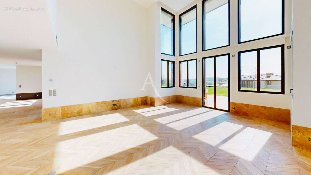 Maison à MAGNY-LE-HONGRE