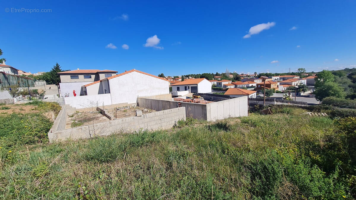 Terrain à TRESSERRE